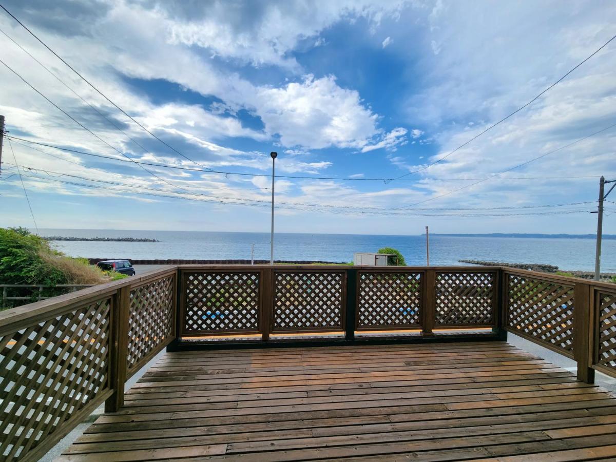 Suite Villa Ocean Front Miurakaigan Йокосука Екстер'єр фото